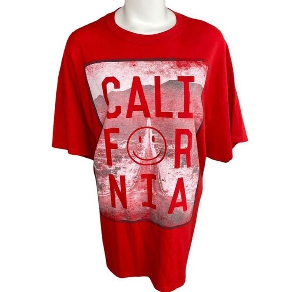 Love Tribe Plus Shirt Top Womens 1X Red White California Short-Sleeve Cotton NEW - Picture 1 of 9